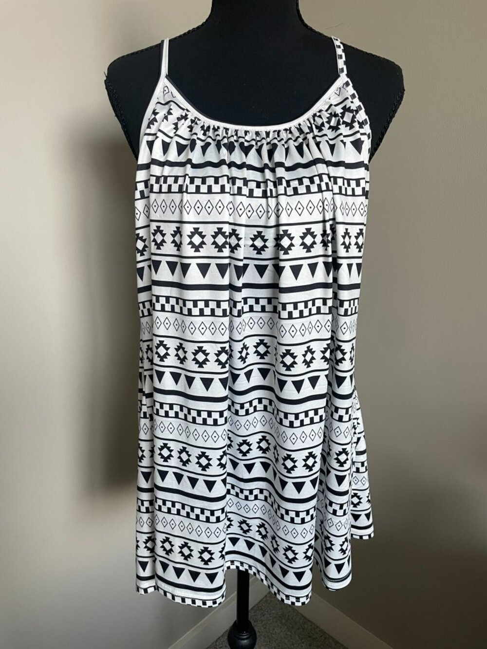 Black & White Geometric Spaghetti‑Strap Top